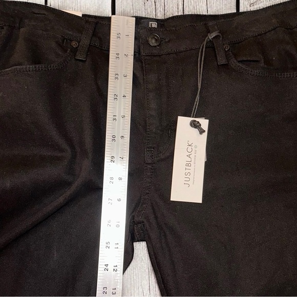 NWT Just Black Women’s Ankle Zip Black Denim Jean Pants ~ Size 32 - Picture 9 of 10